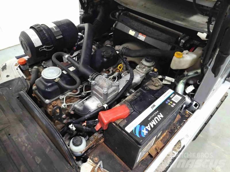 Nissan YG1D2A32H Dizelski viljuškari