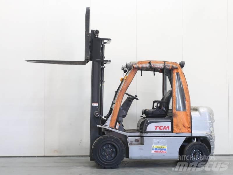 Nissan YG1D2A32H Dizelski viljuškari
