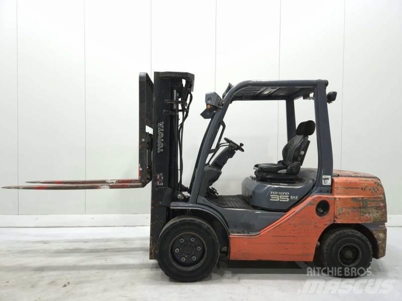 Toyota 52-8FDJF35 Dizelski viljuškari