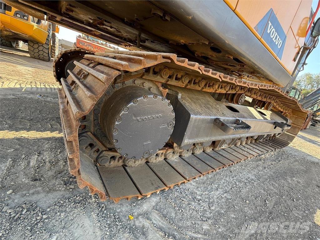 Volvo EC220EL Bageri guseničari