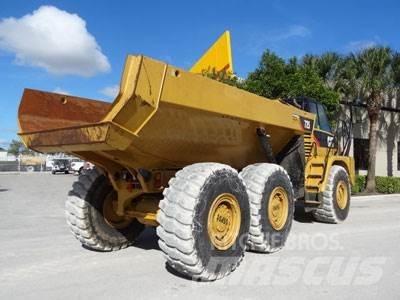 CAT 725 Zglobni damperi