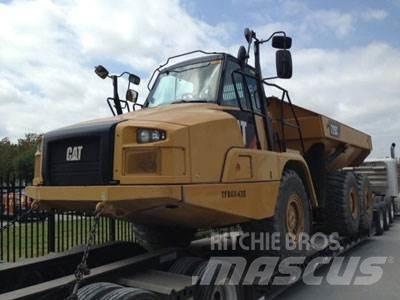 CAT 725C Zglobni damperi