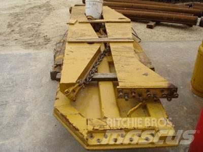 CAT 740 Tailgate Ostale komponente za građevinarstvo