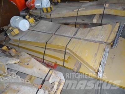 CAT 740 Tailgate Ostale komponente za građevinarstvo