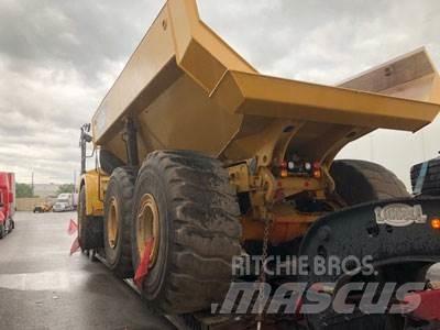 CAT 745C Zglobni damperi