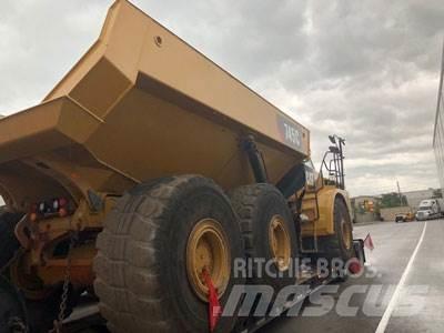 CAT 745C Zglobni damperi