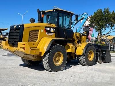 CAT 938M Utovarivači na točkove