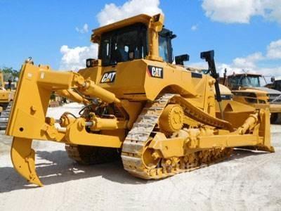 CAT D8T Buldožeri guseničari