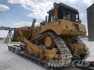 CAT D8T Buldožeri guseničari