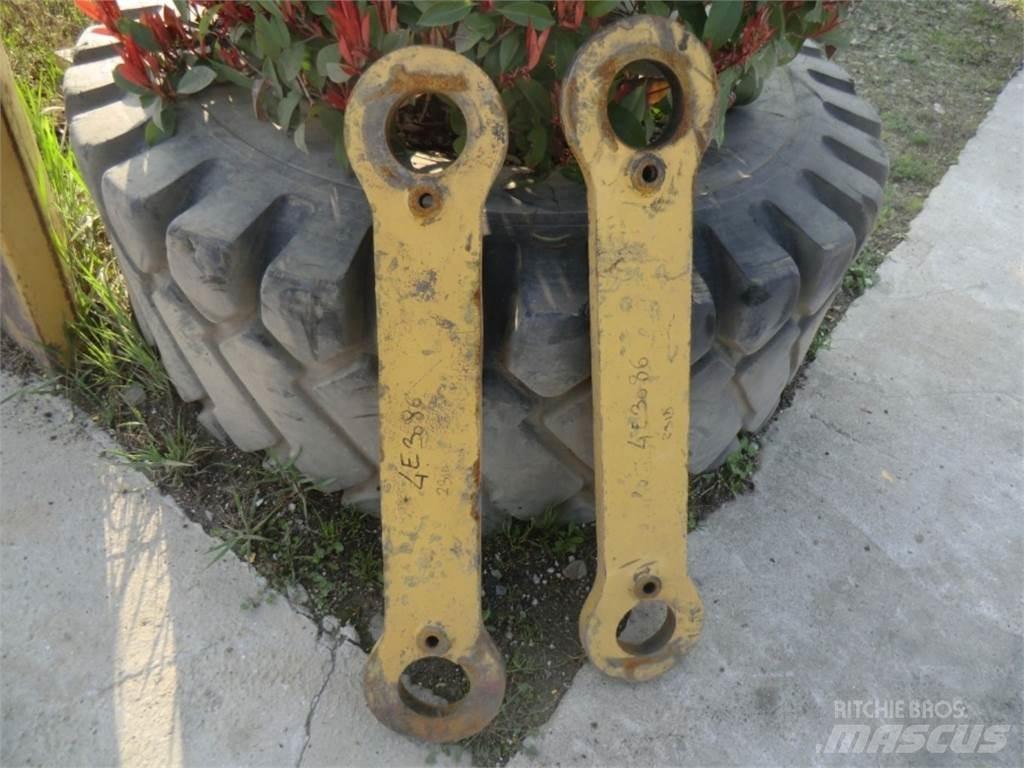 CAT 231D Šasija i vešenje