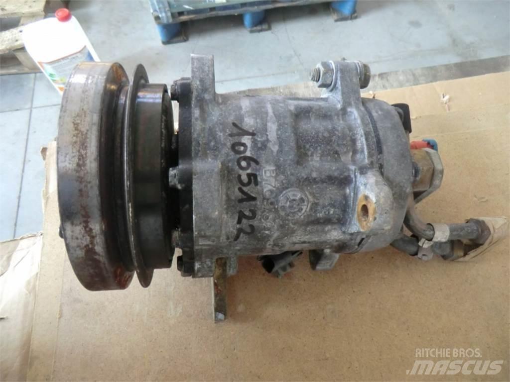 CAT 928G Ostalo za građevinarstvo