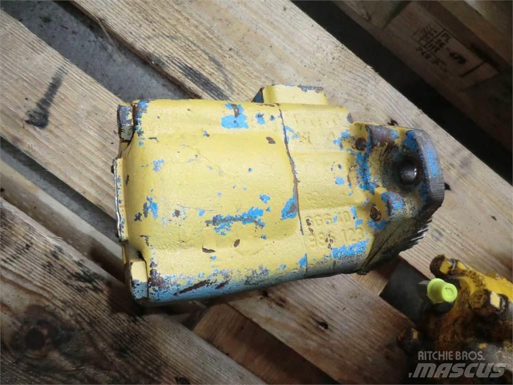 CAT 953 Ostalo za građevinarstvo