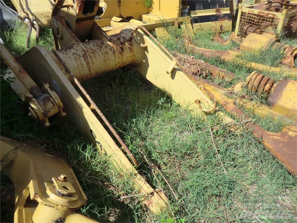 CAT 963 Šasija i vešenje