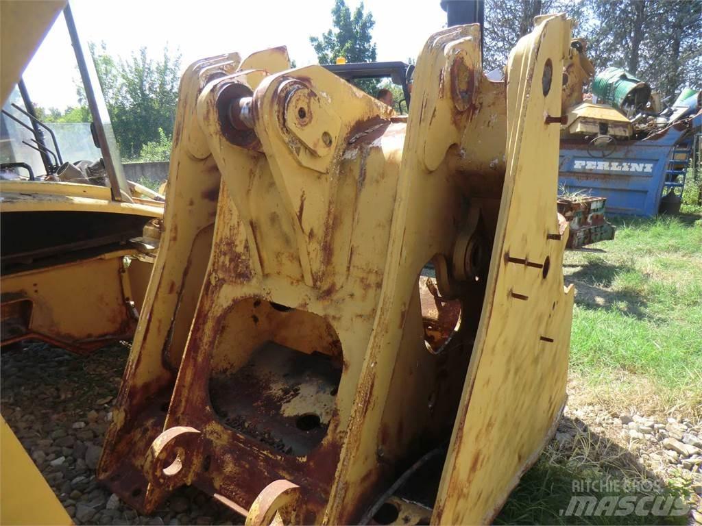 CAT 963D Šasija i vešenje