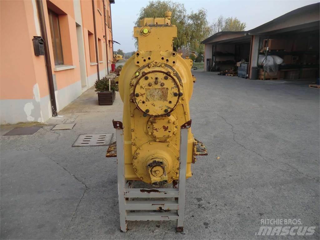CAT 988B Ostalo za građevinarstvo