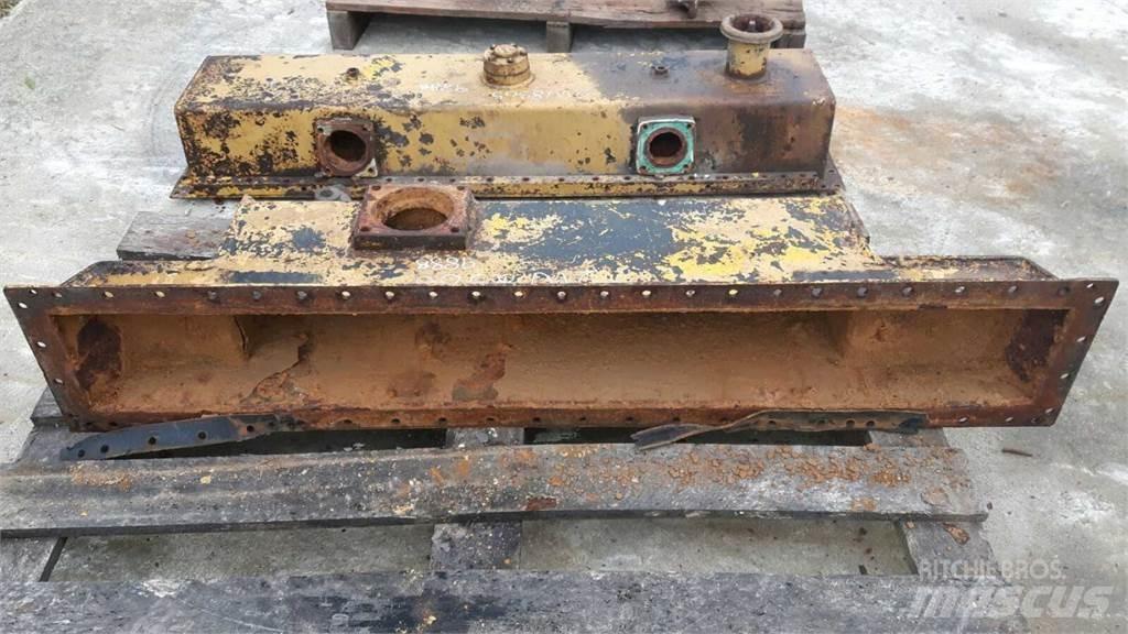 CAT 988B Ostalo za građevinarstvo