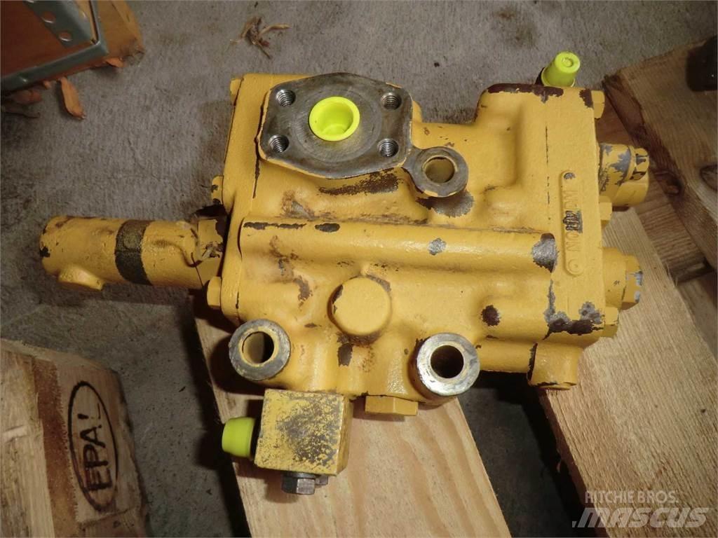 CAT 988B Ostalo za građevinarstvo