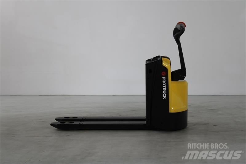 Hyster P1.6 Nisko podizni električni viljuškar