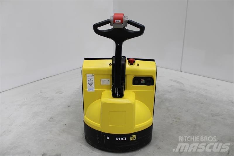 Hyster P1.6 Nisko podizni električni viljuškar