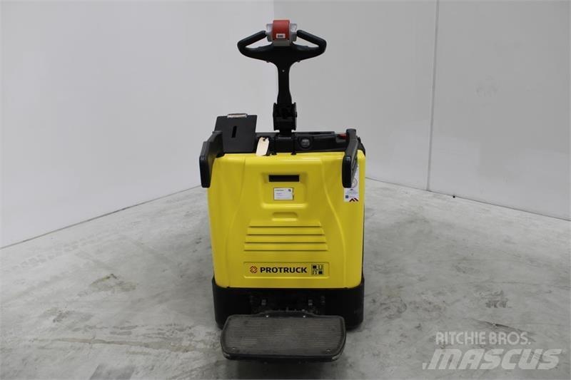 Hyster P2.0S Nisko podizni električni viljuškar sa stajalištom