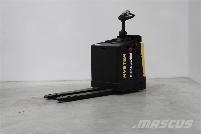 Hyster P2.0S Nisko podizni električni viljuškar sa stajalištom
