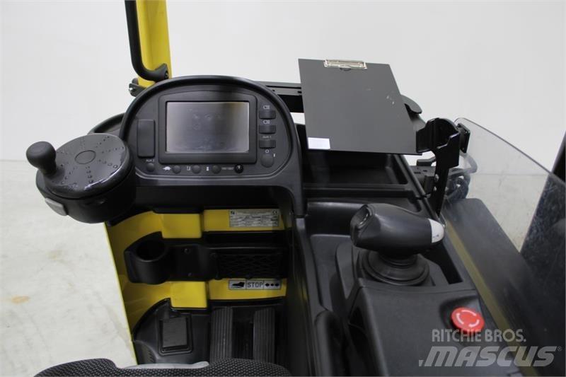Hyster R2.5 Viljuškari sa pomičnim stupom