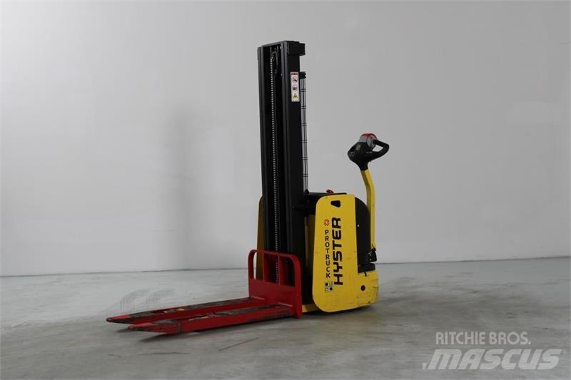 Hyster S1.0E Samopogonski ručni viljuškari