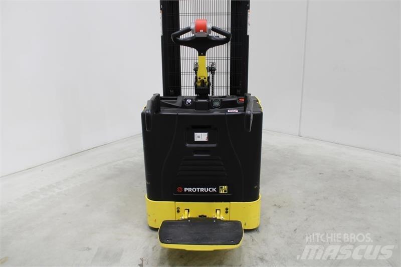 Hyster S1.5S Samopogonski ručni viljuškari