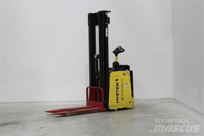 Hyster S1.5S Samopogonski ručni viljuškari