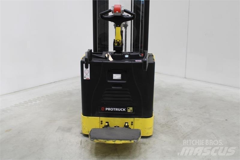 Hyster S1.5S Samopogonski ručni viljuškari