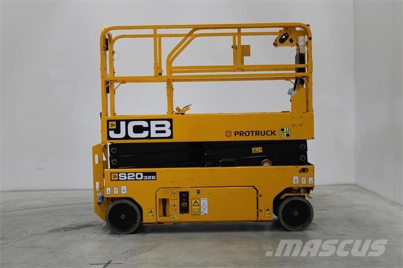 JCB S2032E Makazaste platforme