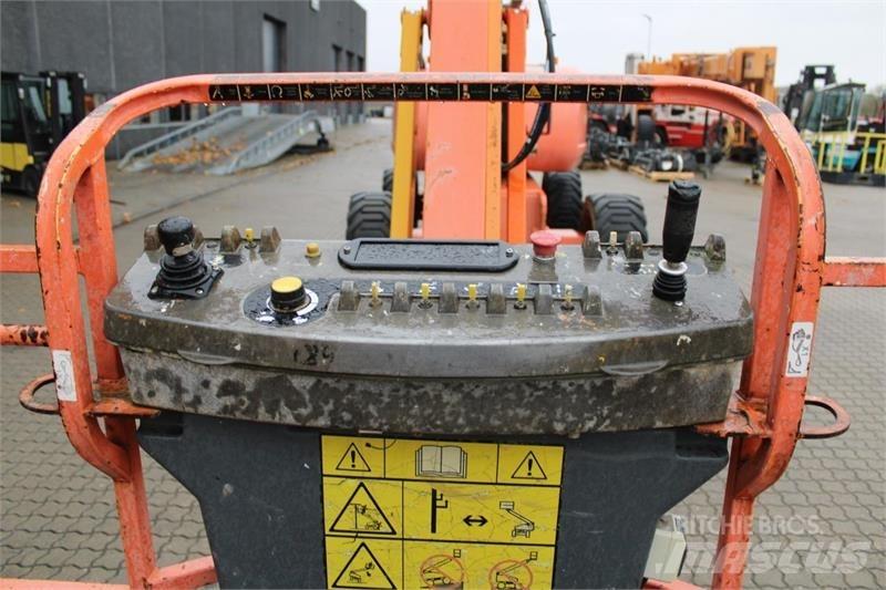 JLG 800AJ Zglobne podizne platforme