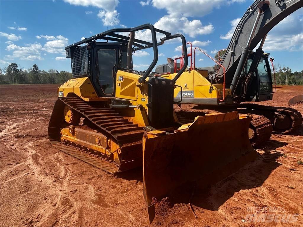 CAT D5 Buldožeri guseničari