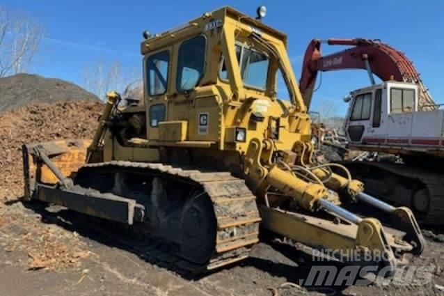 CAT D8 Buldožeri guseničari