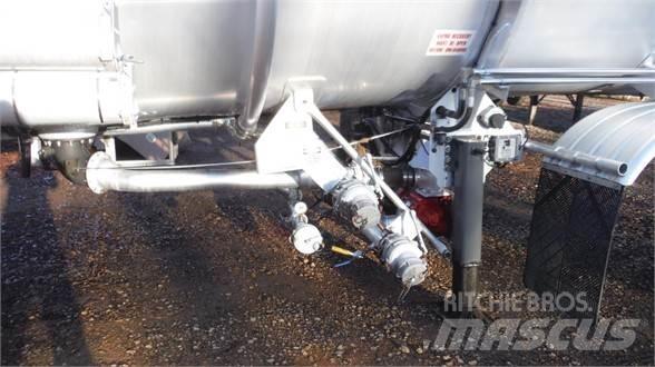 Polar ACX8 8,400 Poluprikolice cisterne
