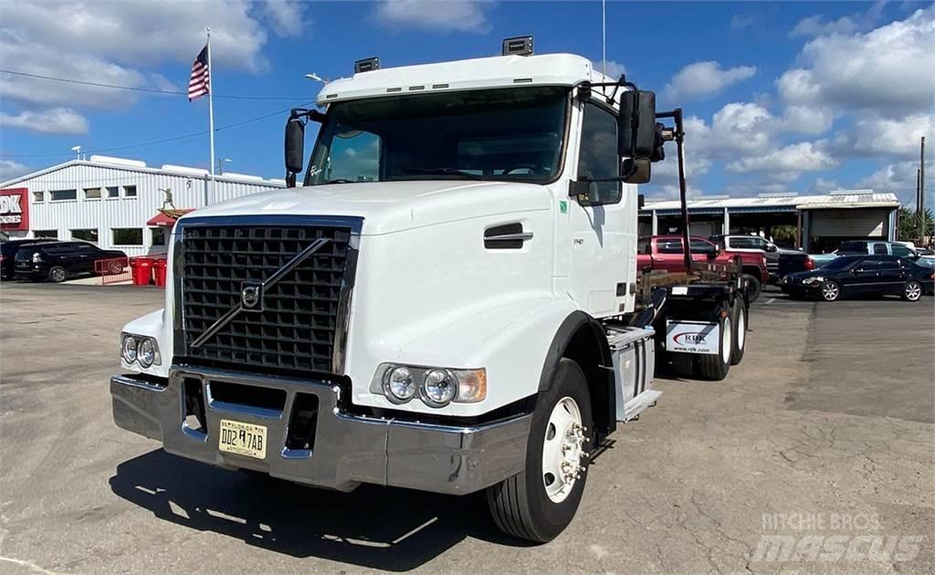 Volvo VHD64 Kamioni za podizanje kablova