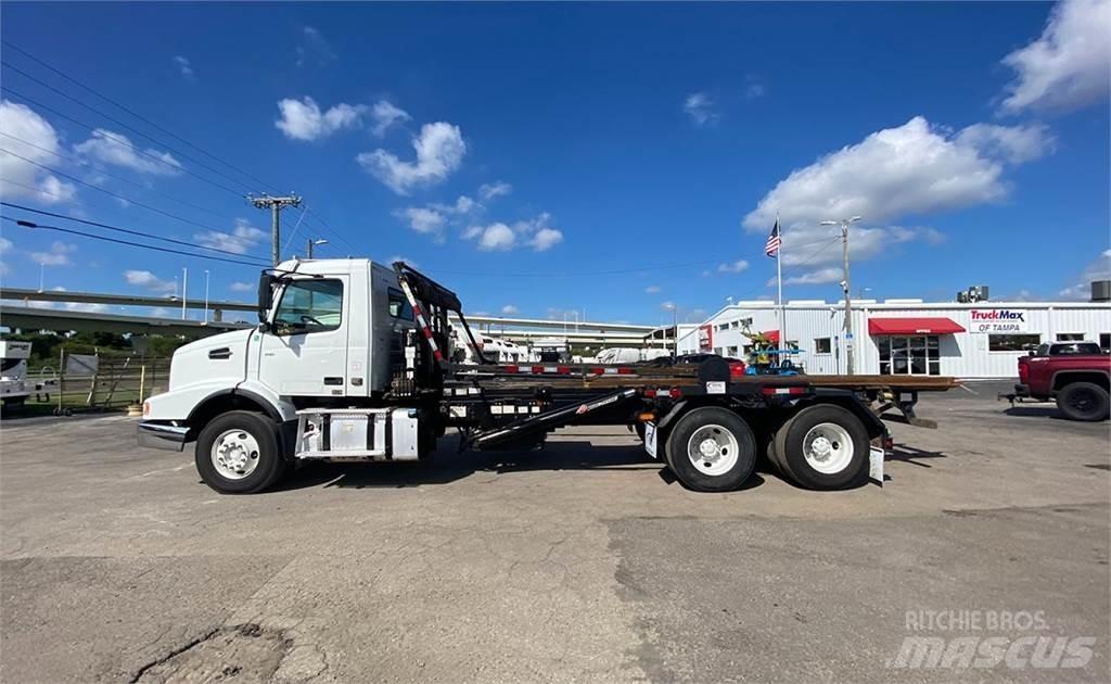 Volvo VHD64 Kamioni za podizanje kablova