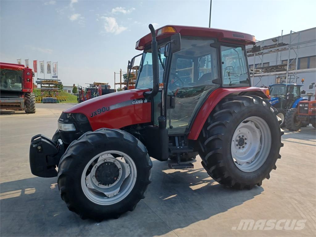 CASE JXU90 Traktori