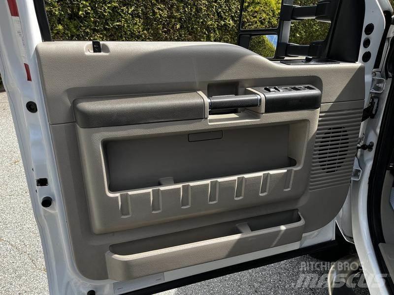 Ford F-550 Komunalna vozila za opštu namenu