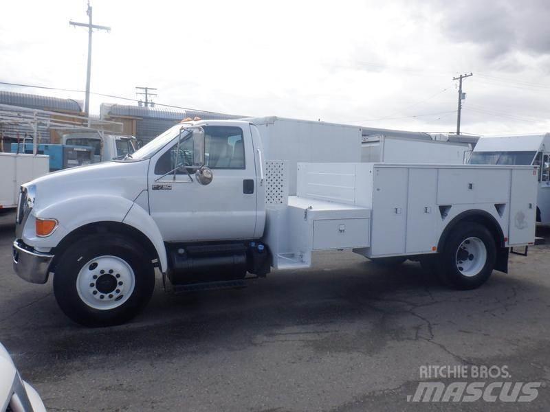Ford F-750 Komunalna vozila za opštu namenu