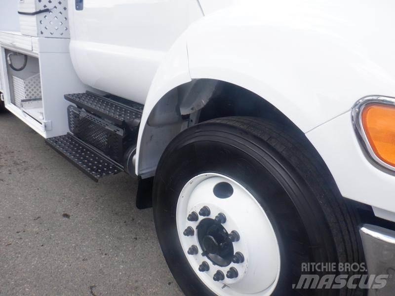 Ford F-750 Komunalna vozila za opštu namenu