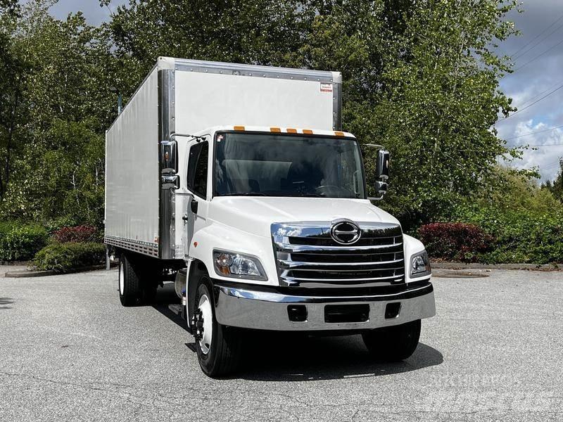 Hino 338 Dostavna vozila / kombiji