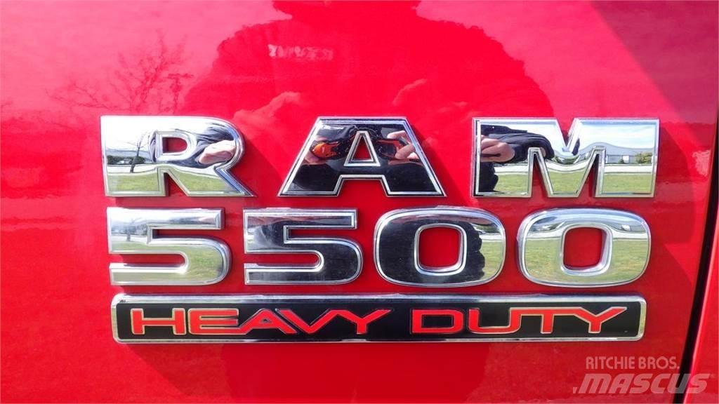 RAM 5500 Kamioni sa otvorenim sandukom