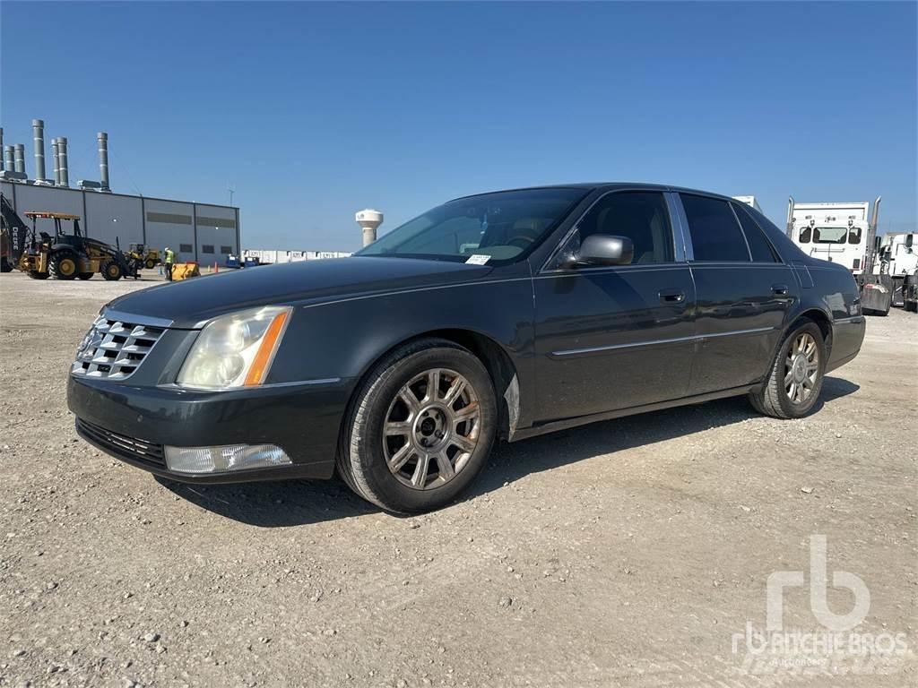 Cadillac DTS Automobili