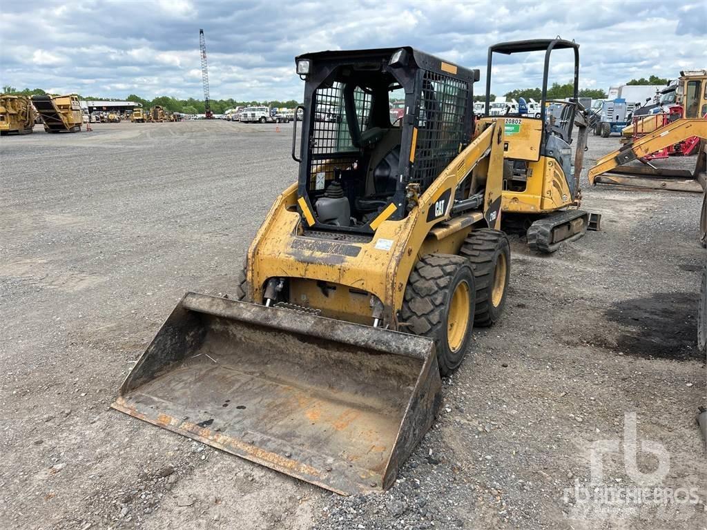 CAT 216B2 Skid steer mini utovarivači