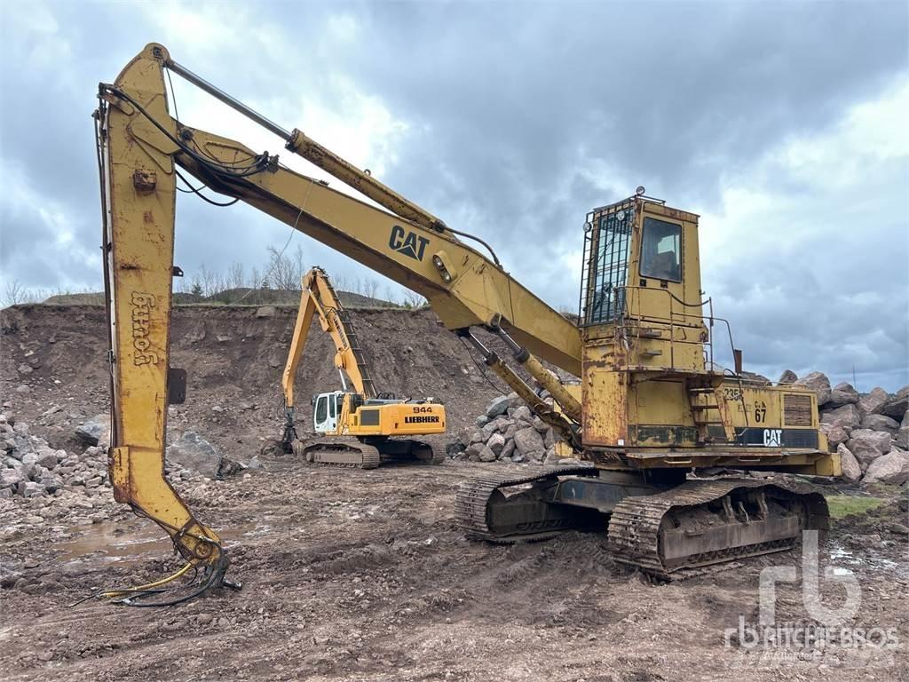 CAT 235C Bageri za prenos primarnih/sekundarnih sirovina
