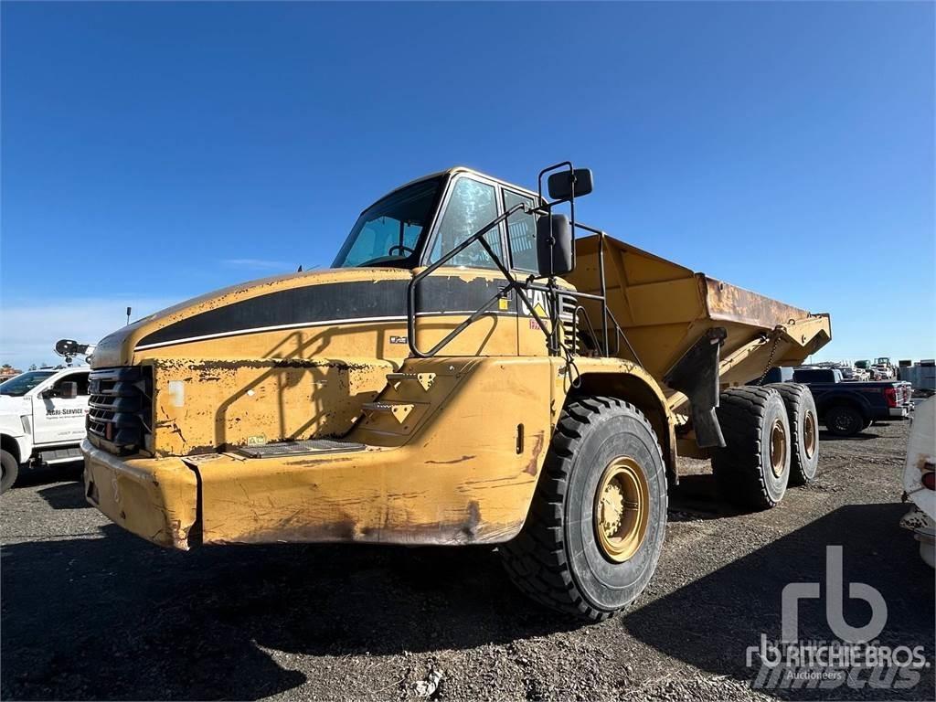 CAT 735 Zglobni damperi