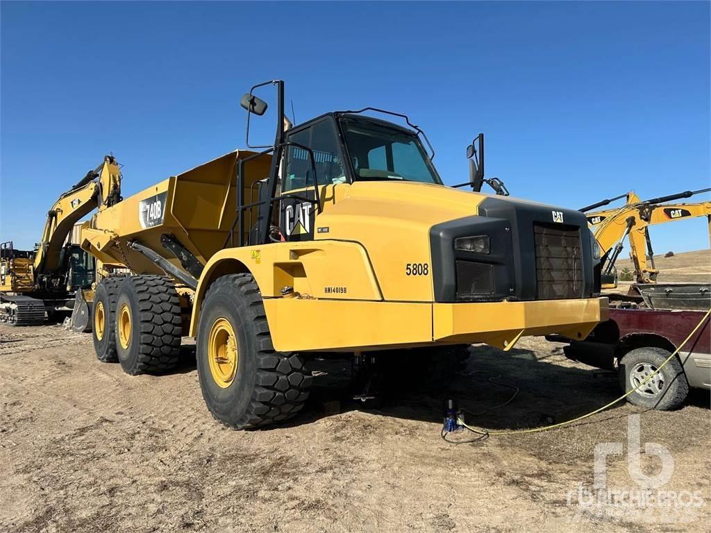 CAT 740B Zglobni damperi