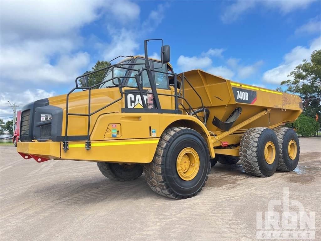CAT 740B Zglobni damperi