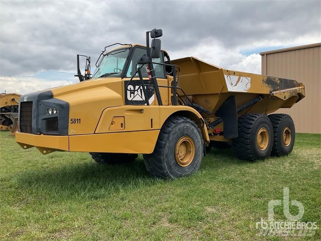 CAT 740B Zglobni damperi